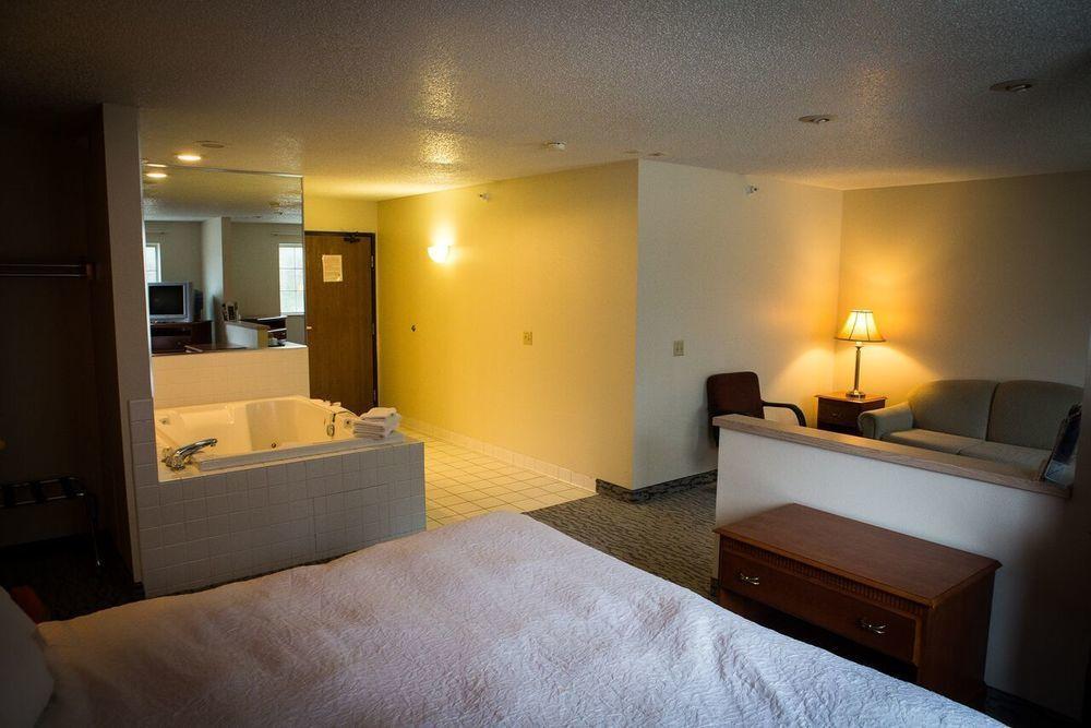 Regency Inn & Suites Anoka المظهر الخارجي الصورة