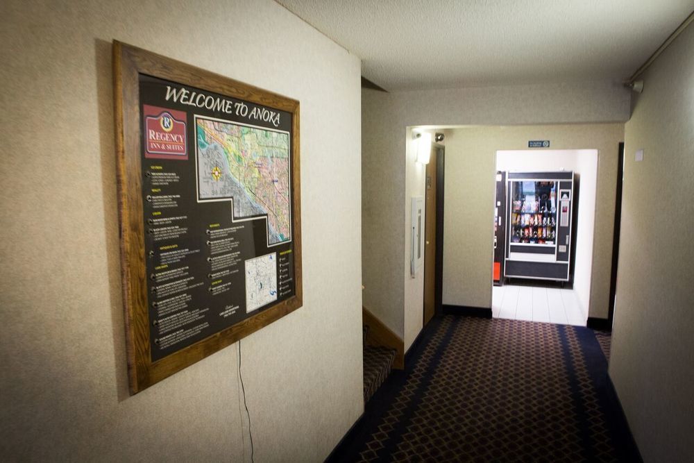 Regency Inn & Suites Anoka المظهر الخارجي الصورة